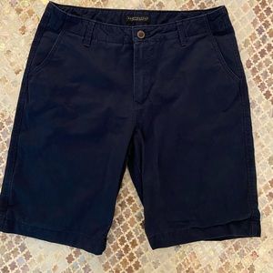 Men’s Navy Shorts Size 32